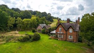 Photo 7- click for photo gallery